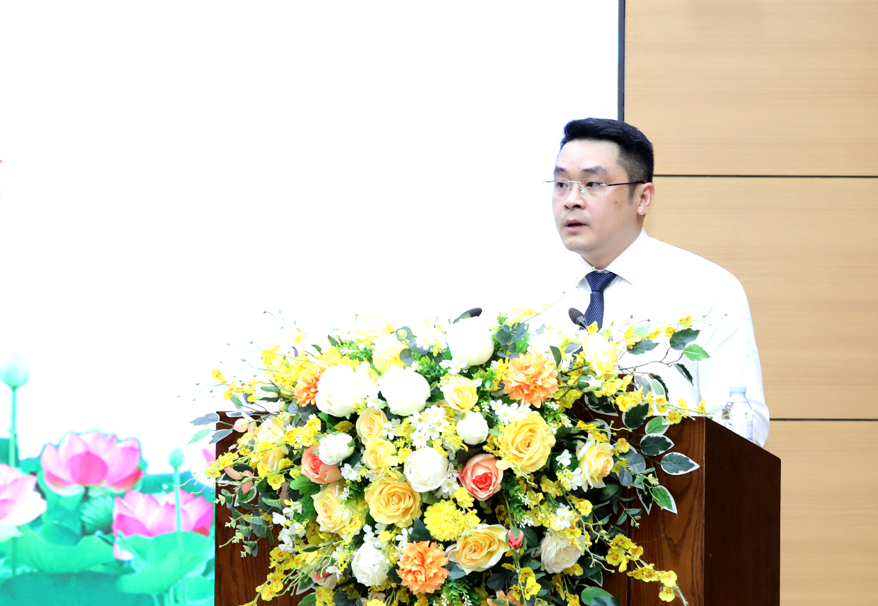 anh tin bai